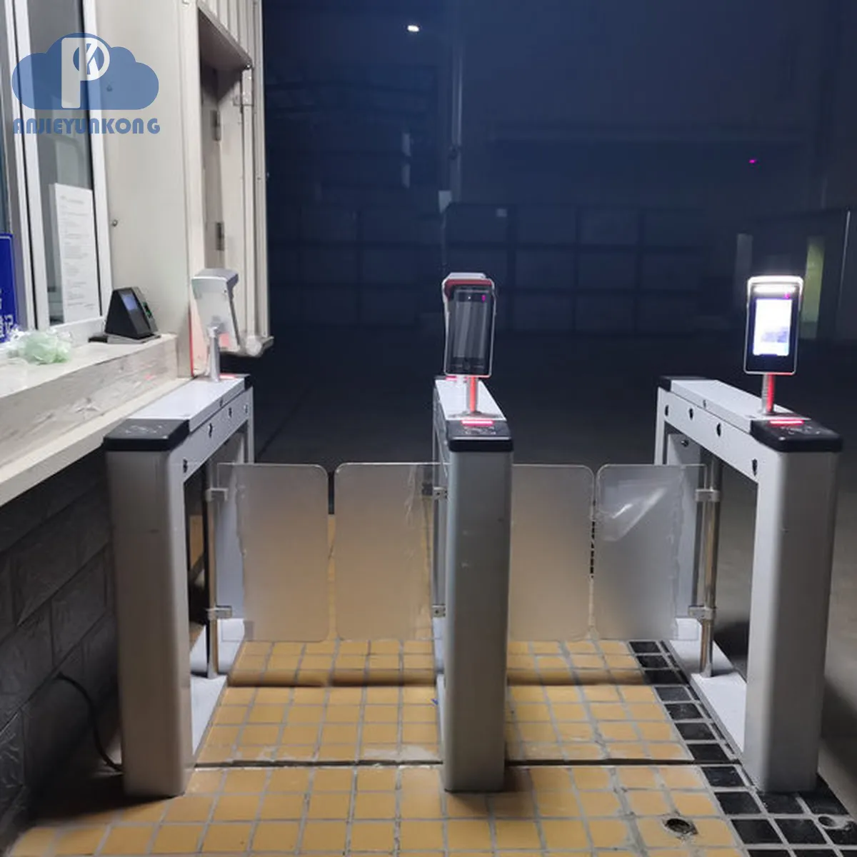 武汉室外人行通道闸 通道通行场景（湖北安捷云控）