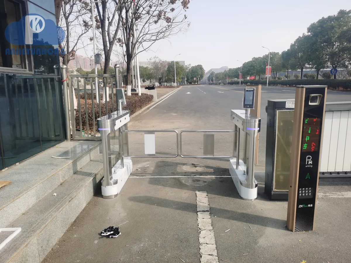 武汉摆闸翼闸区别 通道通行场景(湖北安捷云控)