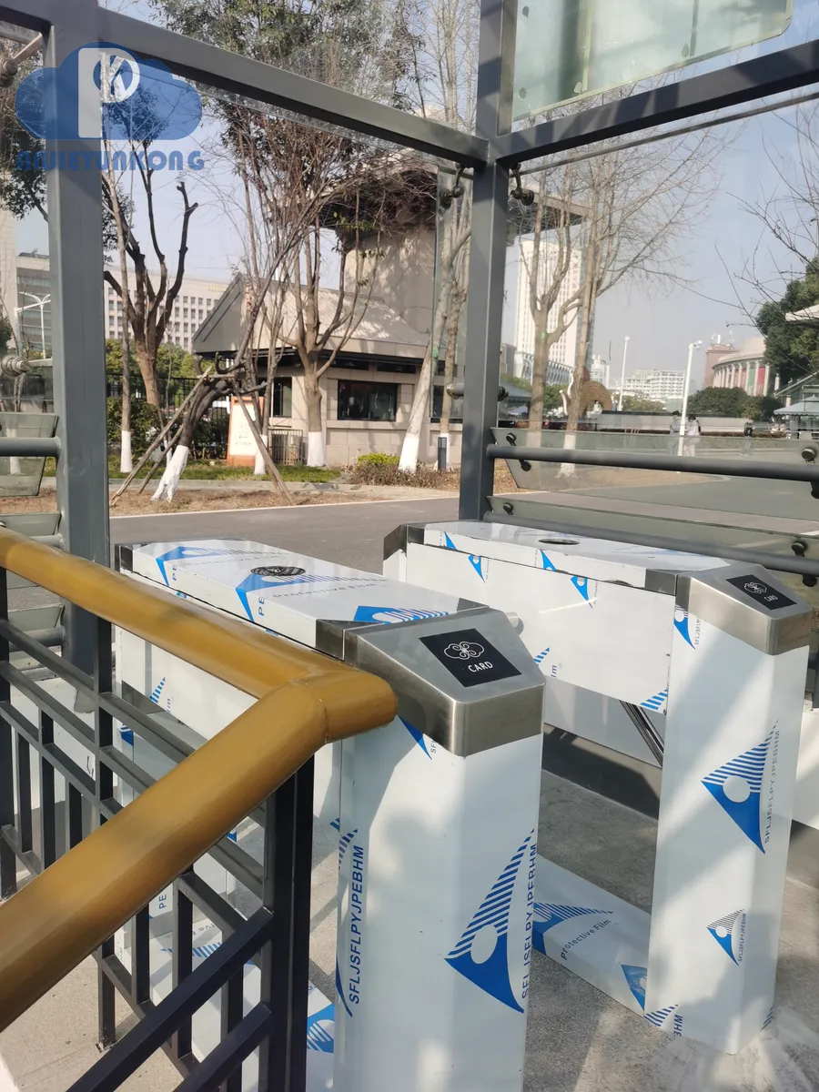 武汉三辊闸 通道通行场景（湖北安捷云控）