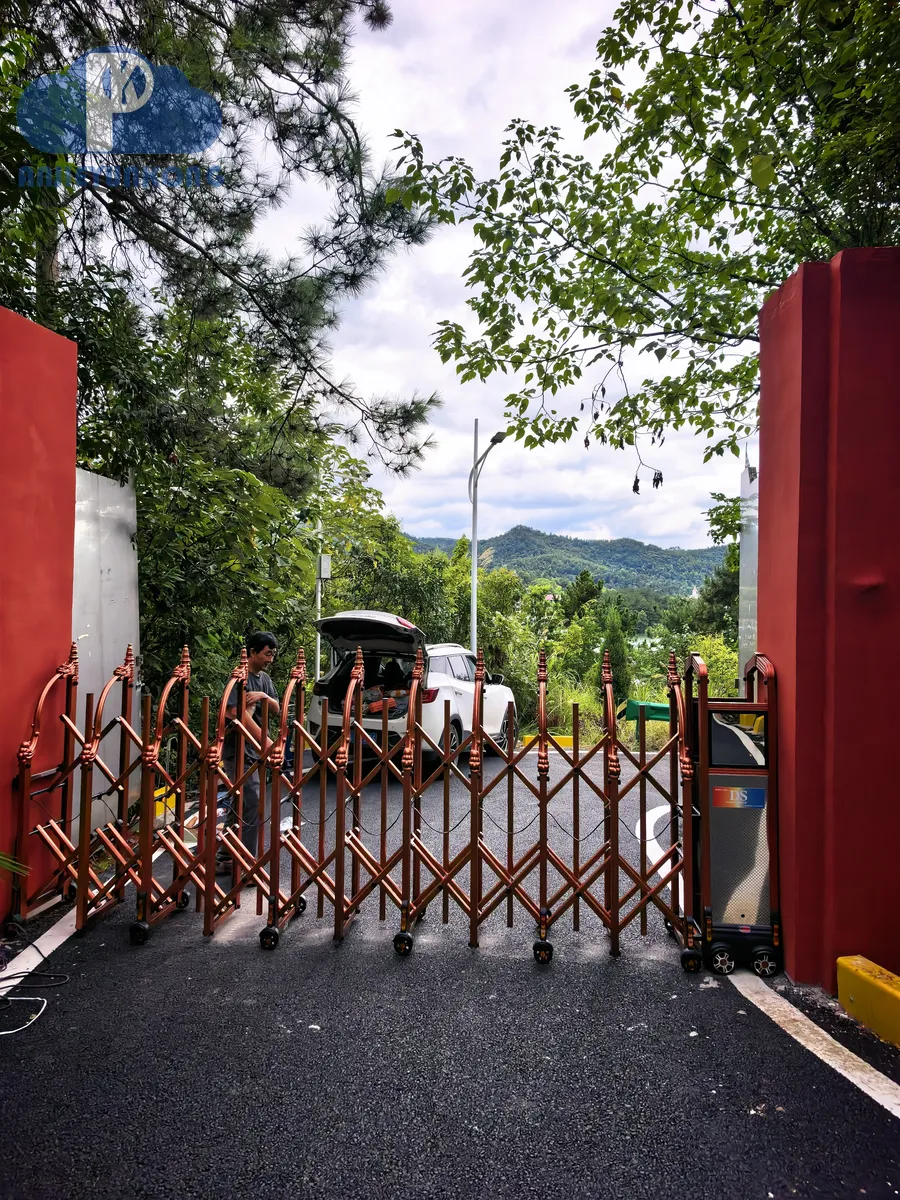 武汉伸缩门门排间距 武汉厂区改造现场（湖北安捷云控）